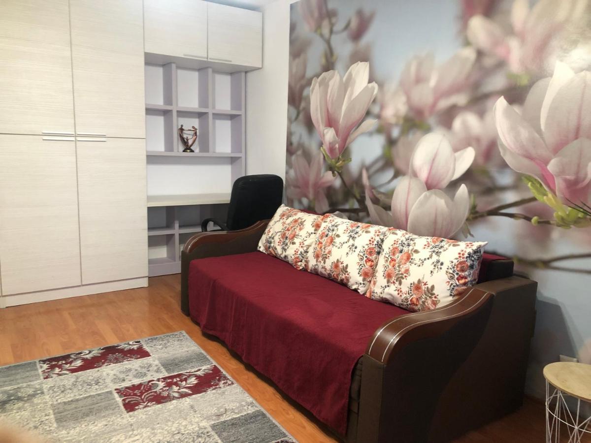 Apartament Magnolia, Piata Gorjului- Metrou Apartman Bukarest Kültér fotó